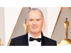 エズラ・ミラー主演『ザ・フラッシュ』にマイケル・キートンが“バットマン”として登場か 画像