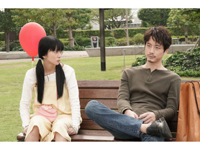 坂口健太郎“結人”の冷たくも寄り添う姿に「絶妙」「ズルい」の声…「35歳の少女」第2話 画像