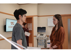 堀田真由の“美声”に「α波出てる」と賞賛の声、染谷将太にも「使い方贅沢」…「危険なビーナス」4話 画像