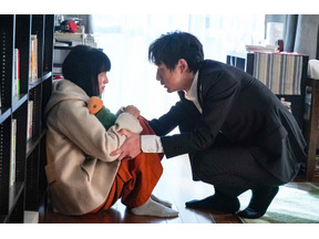 柴咲コウ“望美”と坂口健太郎“結人”、“35歳のファーストキス”に感動の声…「35歳の少女」6話 画像