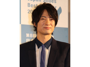 忍成修吾“蠣崎”に同情論も、青コートは何者か!? 考察も盛り上がる…「レッドアイズ 監視捜査班」3話 画像