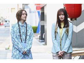 板垣李光人＆吉川愛に「尊い」の声、桐山漣演じるキラにも注目集まる…「カラフラブル」第1話 画像