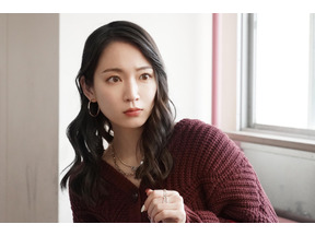 吉岡里帆の“ギャル姿”に「史上最高レベル」「明日から真似する」などの声殺到…「レンアイ漫画家」3話 画像