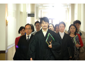 竹野内豊と松風理咲の再共演に反応多数…“裁判員”永田崇人のゲスト出演にも注目集まる「イチケイのカラス」9話 画像