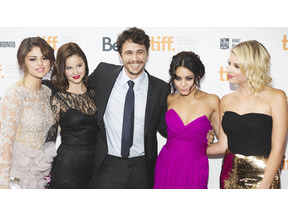 ジェームズ・フランコ、ハリウッド若手女優たちと交際のうわさをブログで否定 画像