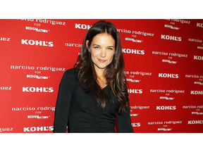 ケイティ・ホームズ、「ケイティを救え」Tシャツ着用者と遭遇。気まずい空気に… 画像