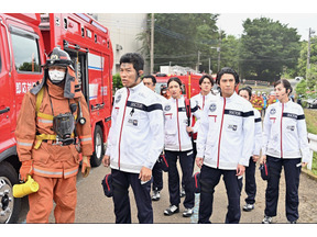 鈴木亮平“喜多見”に「人を安心させる力がある」「医療系スーパーヒーロー誕生」の声、賀来賢人の“ギャップ”も話題に…「TOKYO MER」1話 画像