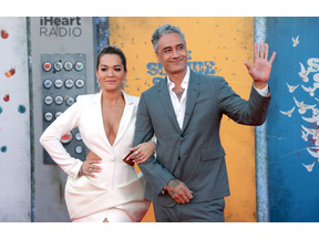 タイカ・ワイティティ＆リタ・オラ、カップルでレッドカーペットデビュー 画像