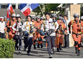賀来賢人“音羽”「チョコ…ですかね」に「尊すぎ」の声、要潤“千住”が大活躍でトレンド入りも…「TOKYO MER」第9話 画像