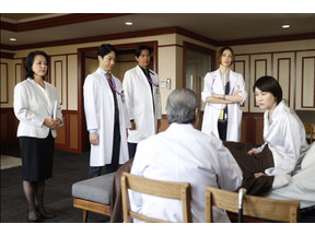 要潤“興梠”に「逃げちゃダメだ」の声、米倉涼子“未知子”の御意ポーズに反応も…「ドクターX」2話 画像