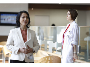 杉田かおる“蝶子”と川上麻衣子“久美子”の対決に「金八」連想する声、小籔千豊“鍬形”の「すべらない話」にも多くの反応…「ドクターX」3話 画像