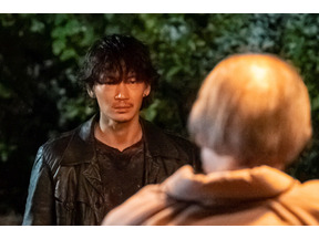 綾野剛“羽生”、先輩藤田との緊迫するやり取りに「息するの忘れた」の声続出、田島亮“遠山”には「最後の望み」といった投稿も…「アバランチ」9話 画像