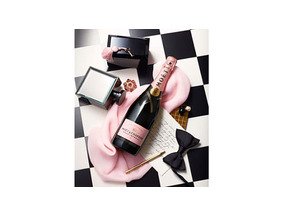 Loveなシーズンのギフトにぴったり！ メッセージ付きのシャンパンはいかが？ 画像