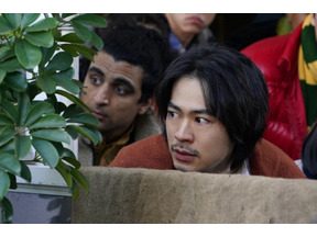 桐山照史“長谷川”の豹変に衝撃広まる、“TEL彦”公式認定にも多くの反応集まる…「逃亡医F」7話 画像