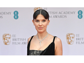 ミリー・ボビー・ブラウン、18歳の誕生日を迎えさらに性的な対象として取り上げるメディアを批判 画像