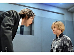 桐谷健太“猿渡”に「クリミナルズなんじゃないのか」と疑惑の声、柴咲コウ“キリコ”のセリフも話題に…「インビジブル」2話 画像