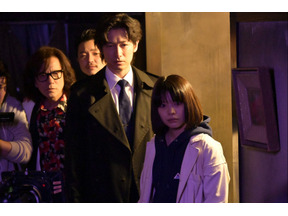 ユースケ・サンタマリア“長谷部”が出会った女性に「鏡にも映ってない」恐怖の声続出、ディーン・フジオカ“小比類巻”のセリフに共感も…「パンドラの果実」第6話 画像