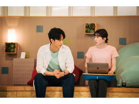 杉野遥亮“須崎”の嫉妬に「かわいい」などの声、小鳥と早智の出会いには「この先どう繋がるのか」…「ユニコーンに乗って」2話 画像