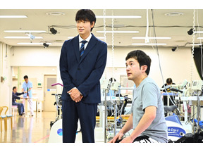 綾野剛“新町”と榮倉奈々“果奈子”、2人の関係性に「最高の夫婦」の声殺到…「オールドルーキー」第6話 画像