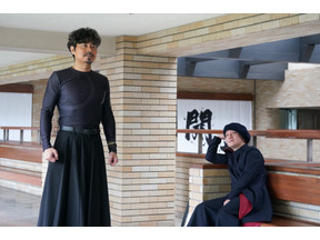 永瀬廉“信長”と萩原利久“明智光秀”、アメリカンドッグを巡るやり取りに「発音が良かったのがじわじわ来てる」の声…「新・信長公記」3話 画像