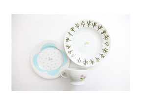 「ミナ ペルホネン」の手書きイラストをプリントしたリメイク テーブルウェアが登場 画像