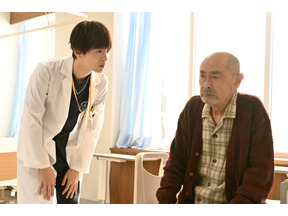 「玉ちゃんめっちゃ走る」“諏訪野”玉森裕太の走りに注目するコメント多数…「祈りのカルテ」2話 画像