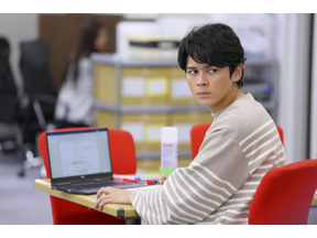 眞栄田郷敦“拓朗”が見た悪夢に「記憶の断片がエグすぎる」の声続出…「エルピス」2話 画像