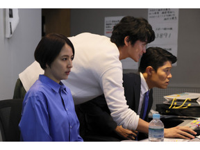 長澤まさみ“恵那”、鈴木亮平“斎藤”へのキスに「逆口封じ」「何か話がついたんじゃ」など憶測広がる…「エルピス」3話 画像