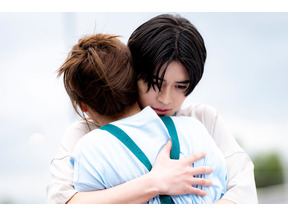 高橋文哉“弾”、本田翼“あす花”との仲直りハグに「不器用なハグ最高」「ハグ要求可愛い」の声上がる…「君の花になる」4話 画像