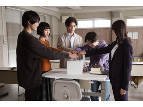 前田旺志郎“桐矢”、河村花“向日葵”と前田拳太郎“水沢”の三角関係に注目集まる…「女神の教室」第3話 画像