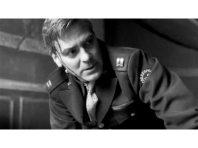 ケイトもジョージも見事にモノクロの作品世界にとけ込んだ『さらば、ベルリン』 画像