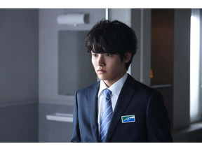 花壇を見つめる赤楚衛二“瓜原”に「伏線なの？」などの声続出…「風間公親－教場0－」 画像