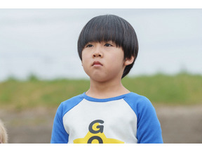 横山裕“狩野”、コタローを抱っこする姿に「ほっこり感」「完全にパパ」の声上がる…「帰ってきたぞよ！コタローは1人暮らし」第2話 画像