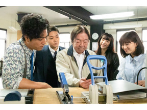 磯村勇斗“目黒”に「諸星検事に転がされている？」美沙子と目黒の“恋”に注目集まる…「ケイジとケンジ、時々ハンジ。」4話 画像