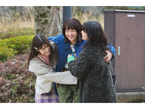 清野菜名“サチ”、翔子＆若葉との再会に視聴者も感動「私も1週間頑張れそう」…「日曜の夜ぐらいは...」2話 画像