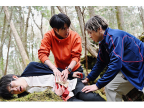 山田裕貴“直哉”と赤楚衛二“優斗”の笑顔ハグに「二人が笑い合うなんて、想像していなかった」の声…「ペンディングトレイン」4話 画像