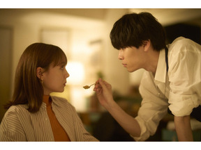 萩原利久“月読”、マーマレードをそよぎの口元に…「最高すぎる」などときめく視聴者続出「月読くんの禁断お夜食」4話 画像