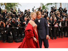 第76回カンヌ国際映画祭が開幕 レッドカーペットにユマ・サーマン親子、エル・ファニングら 画像