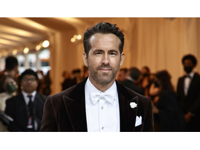 ライアン・レイノルズが「読み聞かせしてくれる」番組に主演 自身の製作会社が製作 画像