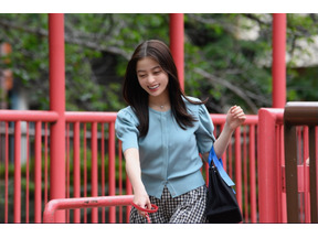 橋本環奈“綾華”と山田涼介“東郷”の“キスルーティン”に「最高」「幸せすぎ」の声殺到…「王様に捧ぐ薬指」最終回 画像