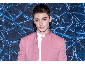 ゲイ公表から半年、ノア・シュナップがプライド・マーチに初参加したことを報告 画像