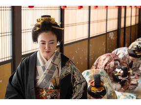 “治済”仲間由紀恵に「100億満点の怪演」と絶賛の声…「大奥」14話 画像