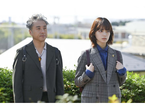 ムロツヨシ“蔵前”と平手友梨奈“杏”に視聴者「距離感縮んでほっこり」…「うちの弁護士は手がかかる」3話 画像