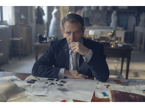 Apple TV+、実話に基づくクリスチャン・ディオールの物語「ニュールック」予告編公開 画像