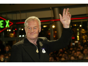 『ロード・オブ・ザ・リング』セオデン役バーナード・ヒルが死去 イライジャ・ウッドらキャストが追悼 画像