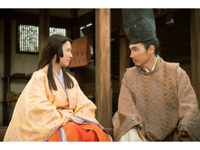 「あまりの感動に涙が」「新章突入って感じ」“源氏物語誕生”に感動の声続々…「光る君へ」31話 画像