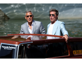 ヴェネチア国際映画祭『ウルフズ』ワールドプレミアにジョージ・クルーニー＆ブラッド・ピット出席 5分弱のスタオベ 画像