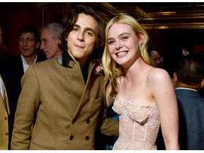 エル・ファニング、ボブ・ディランを演じるティモシー・シャラメの歌唱力を絶賛「鳥肌が立った」 画像