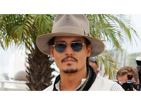 ジョニー・デップ、撮影中の新作のエキストラにホームレス2人を起用 画像