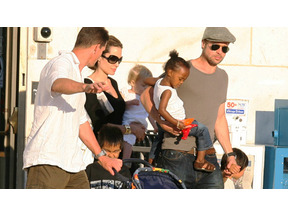 仕事に子育てにがんばる、アンジェリーナ・ジョリーの夏 画像